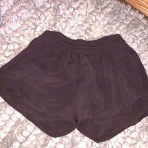 lululemon shorts size 8